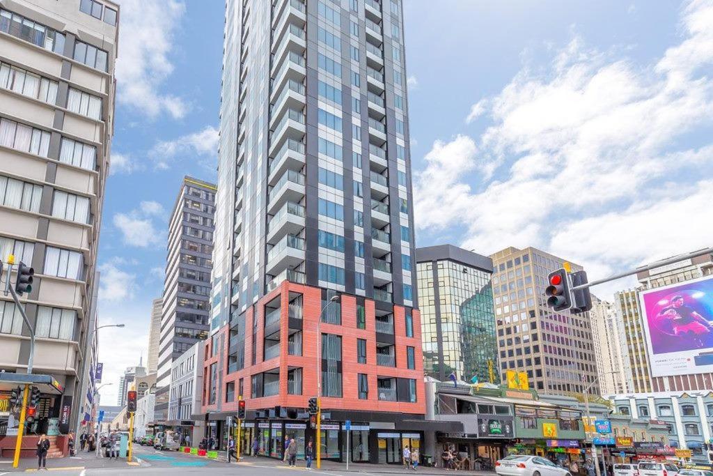 Stylish Cbd In The Heart Of *