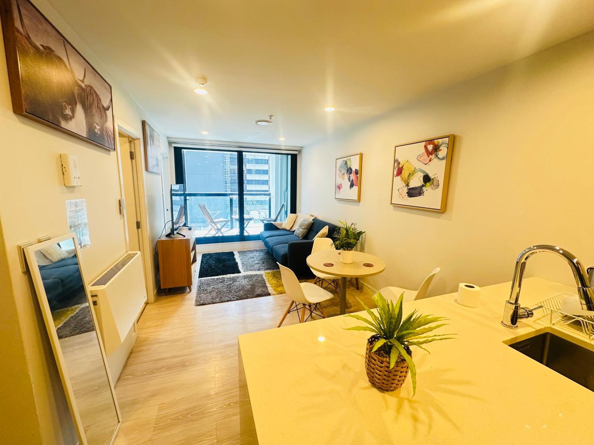 Apartment Stylish Cbd In The Heart Of