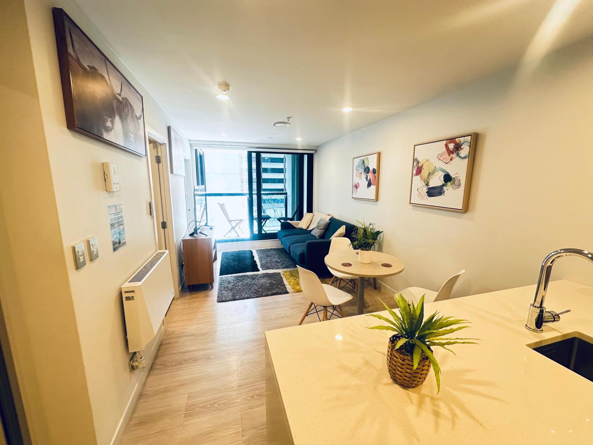 Stylish Cbd In The Heart Of Apartment Auckland