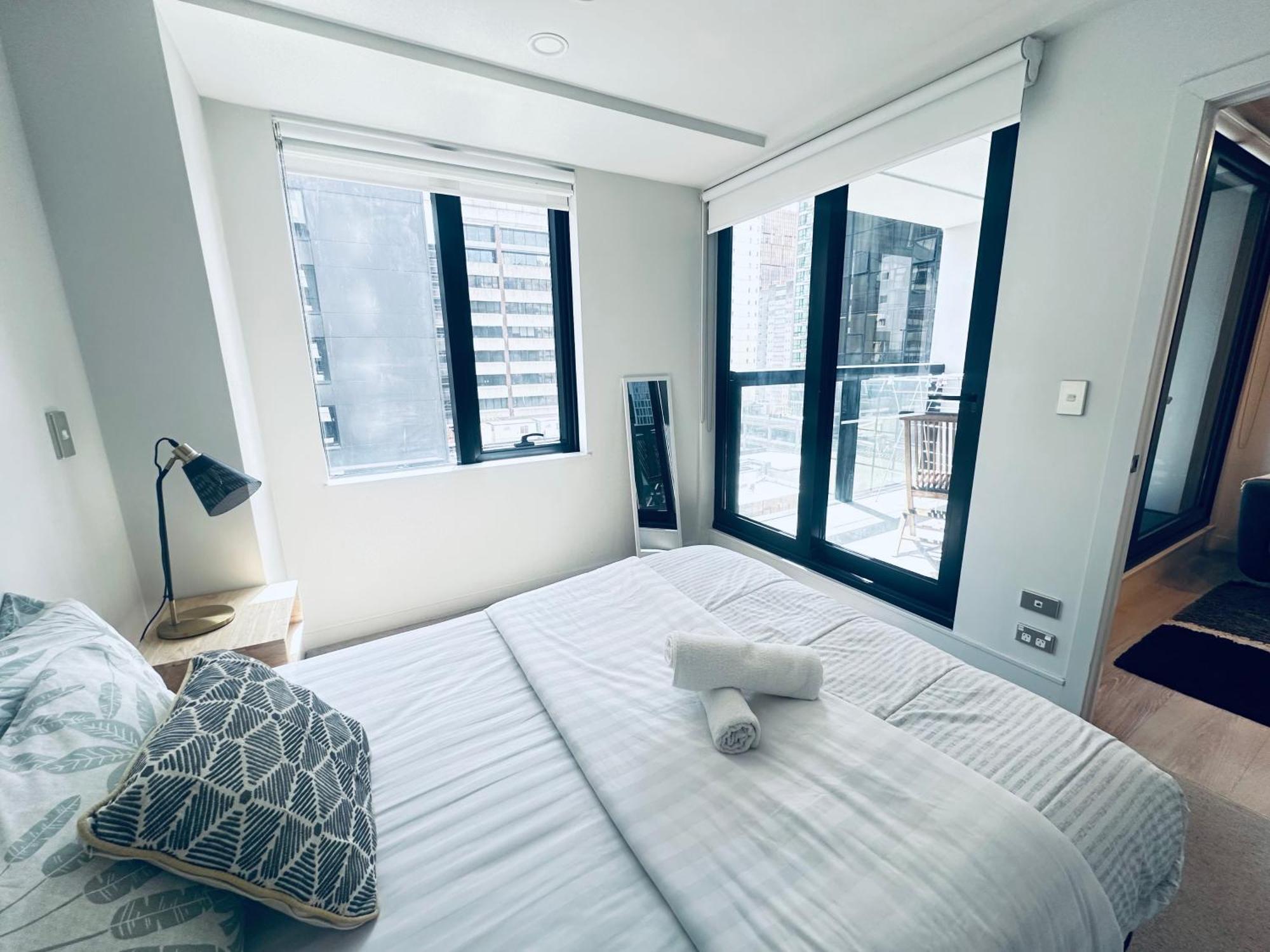 Stylish Cbd In The Heart Of Apartment