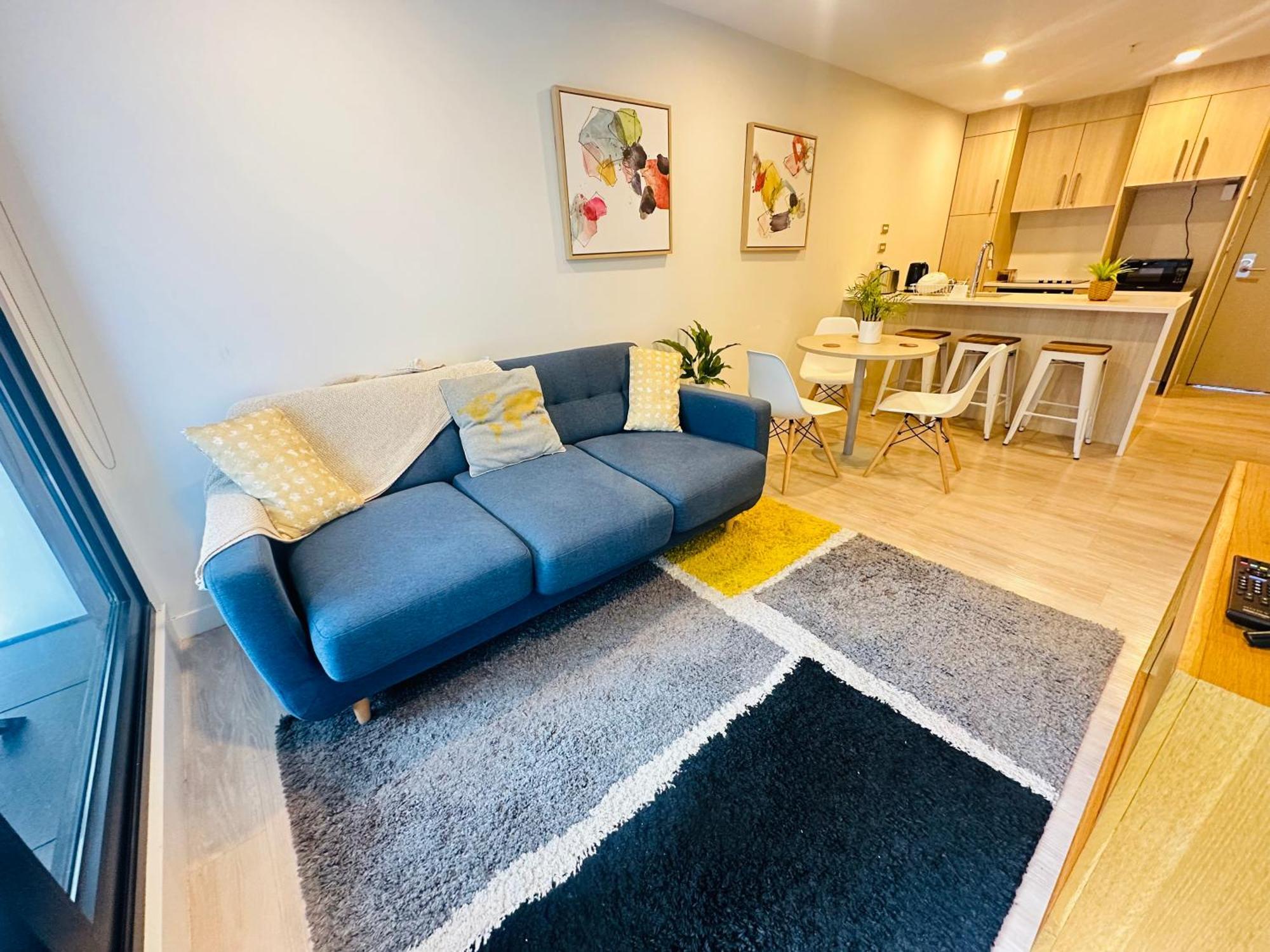 Stylish Cbd In The Heart Of Apartment *